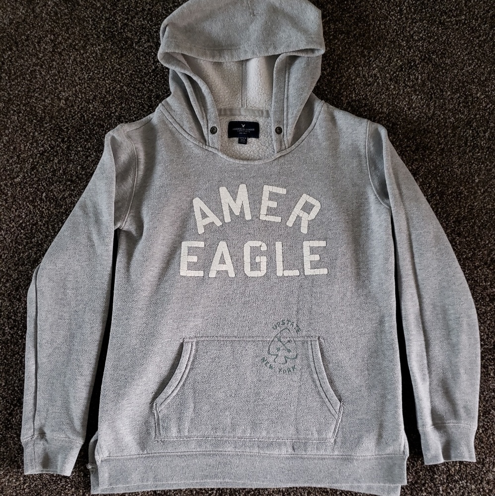 Womens American Eagle Gray Pull Over Hoodie.